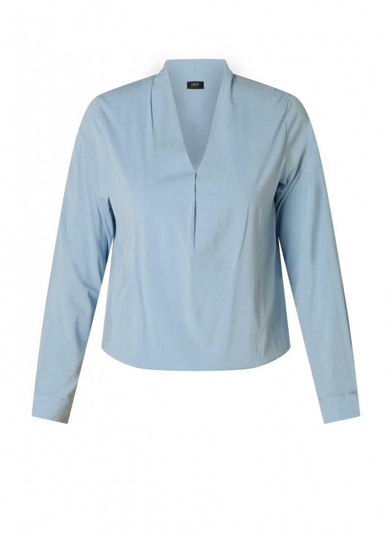 YEST // 0005200 RIKKE BLOUSE LIGHT BLUE