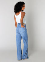 YEST //  0005258 SANA STRAIGHT LEG JEANS DENIM STONE WASH BLUE