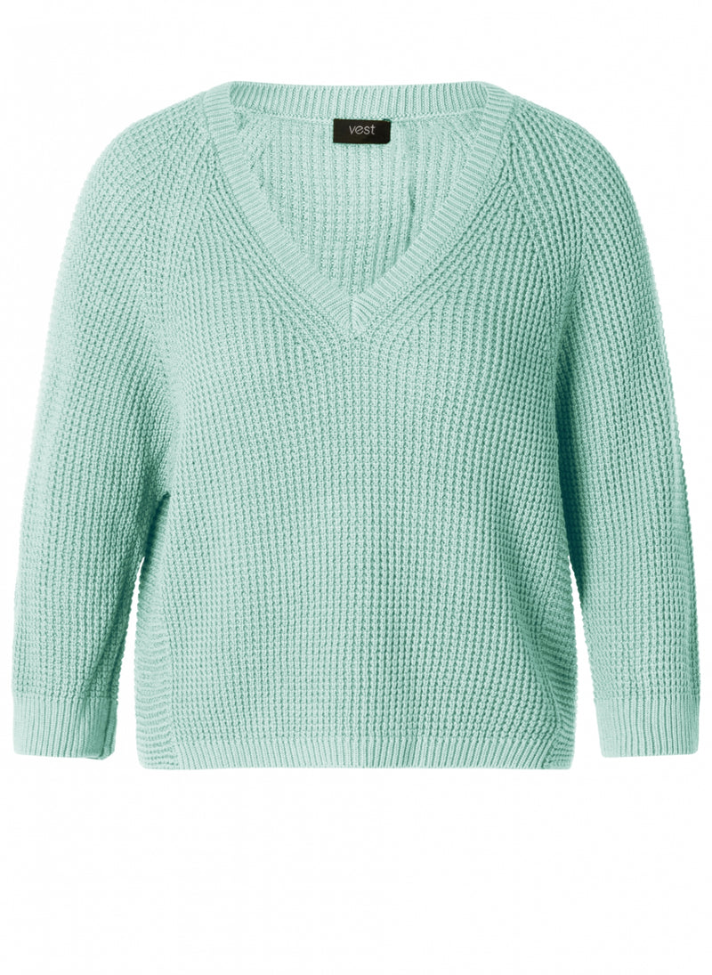 YEST //  0005293 RIVER KNIT VEE NECK PASTEL BLUE