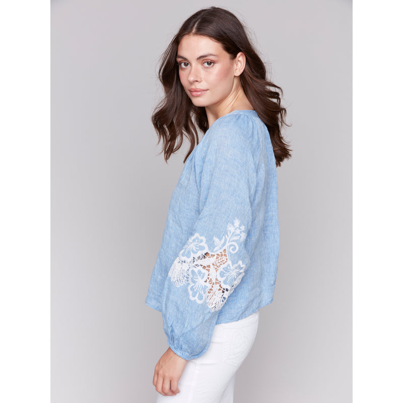 CHARLIE B // 4600E RAGLAN SLEEVE BLOUSE WITH EMBROIDERED DETAIL