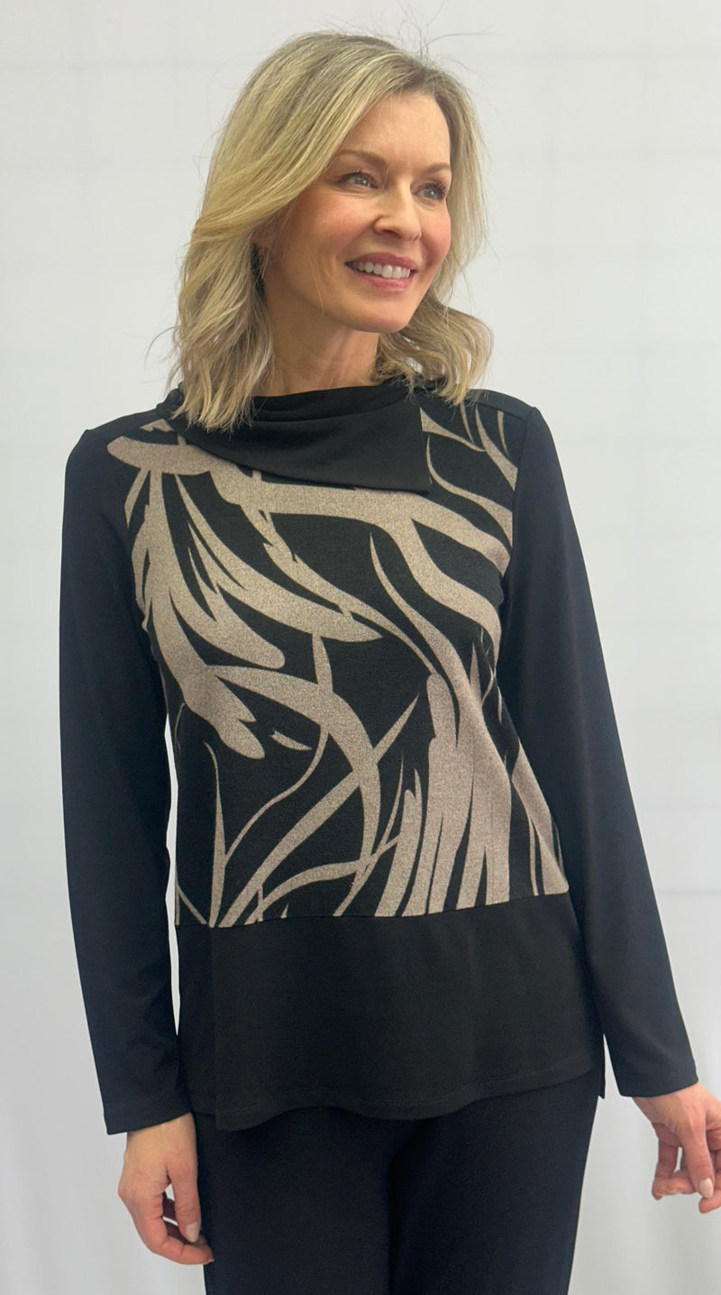 SOFT WORKS // DUSK 102271 PRINTED TOP WITH FOLDED NECKLINE