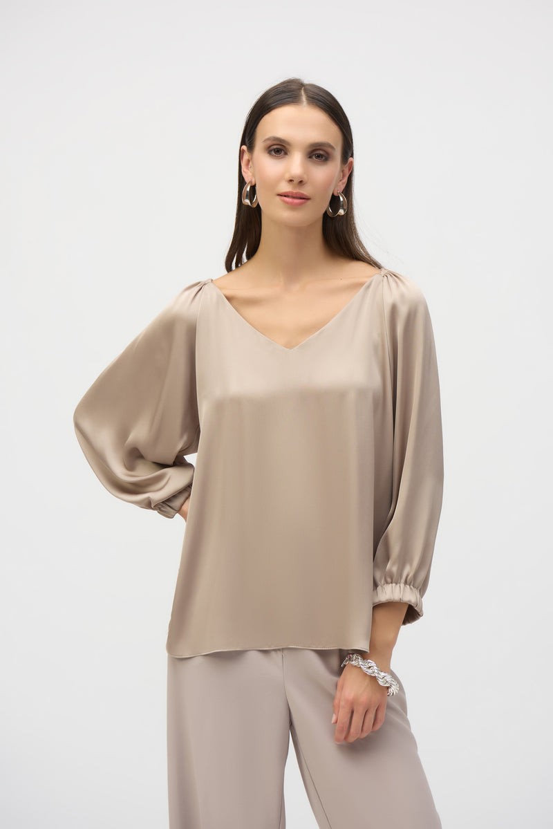 JOSEPH RIBKOFF // 252165 COLLARLESS BLOUSE