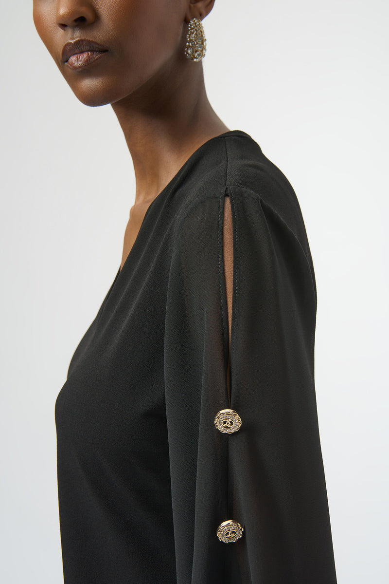 JOSEPH RIBKOFF // 254093 PULL-OVER TOP WITH VEE NECK