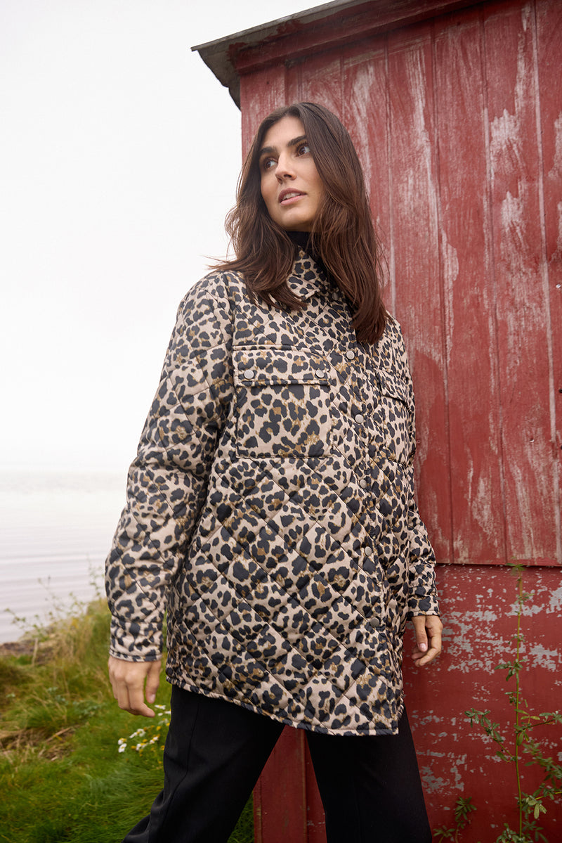 SOYA CONCEPT // SC-SEDINE 1 QUILTED ANIMAL PRINT JACKET
