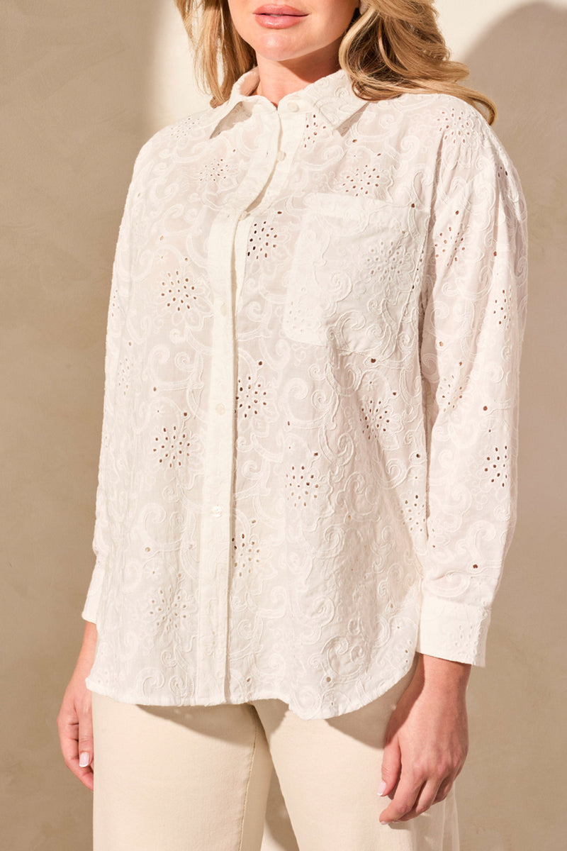 TRIBAL // 5833O EMBROIDERED EYELET BLOUSE