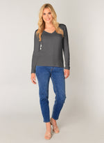 YEST // 6000035 YARE ESSENTIAL TOP DARK GREY