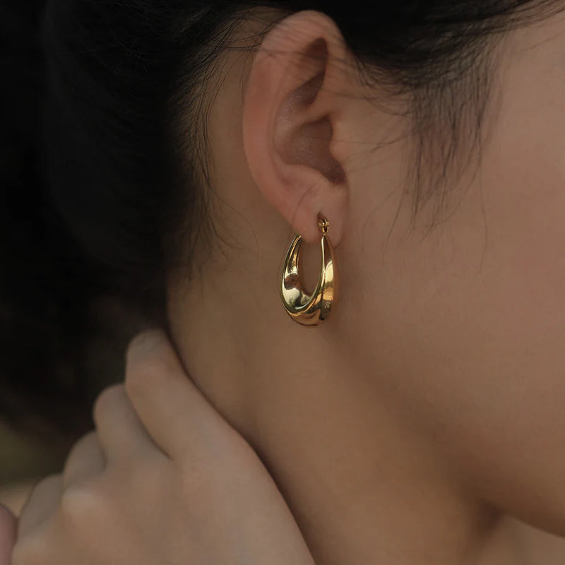 HACKNEY NINE // ARINA EARRINGS GOLD