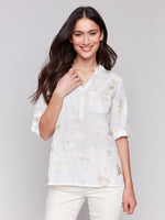 CHARLIE B // 4188T EMBROIDERED POPOVER BLOUSE