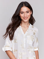 CHARLIE B // 4188T EMBROIDERED POPOVER BLOUSE