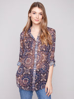 CHARLIE B // 4308PR PRINTED BLOUSE MEDALLION