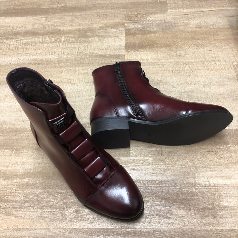 LITTLE EMPRESSES // XYG-4 WATER RESISTANT BOOTIES BURGUNDYj