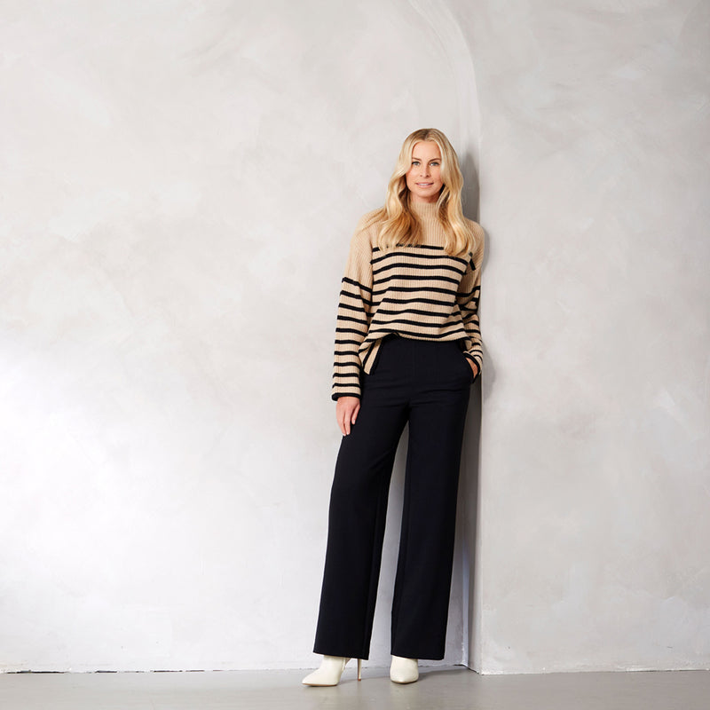 UP! // 67976 PALERMO HIGH RISE PANTS