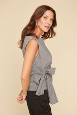 RENUAR // R5185 SLEEVELESS BLOUSE WITH LARGE BOW GINGHAM