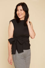 RENUAR // R5185 SLEEVELESS BLOUSE WITH LARGE BOW BLACK