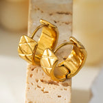 HACKNEY NINE // SHELBURNE ETCHED WIDE MINI HOOPS