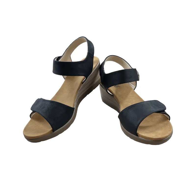 TAXI // DEBBIE-03 BLACK