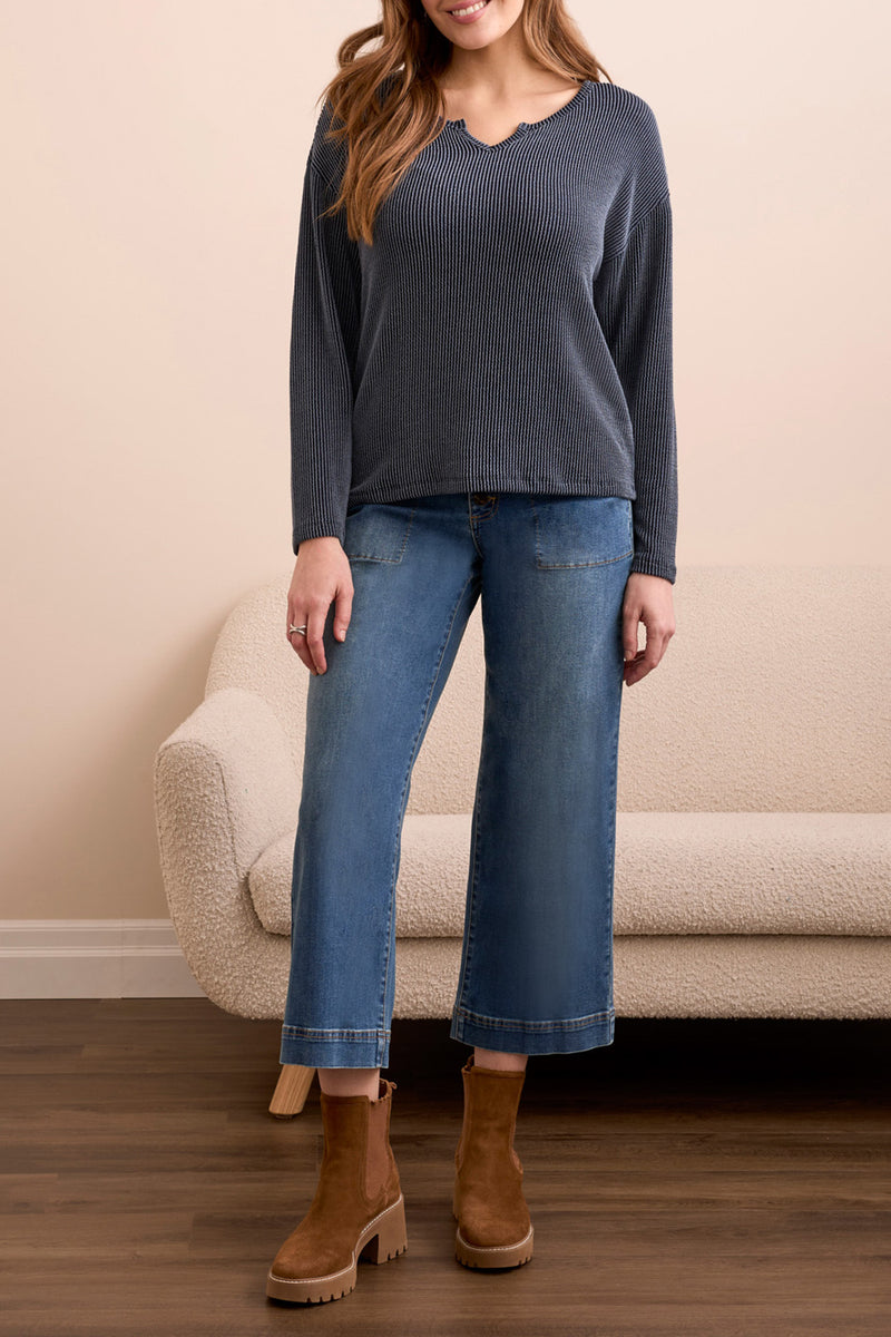 TRIBAL // 2284O NOTCH NECK TOP