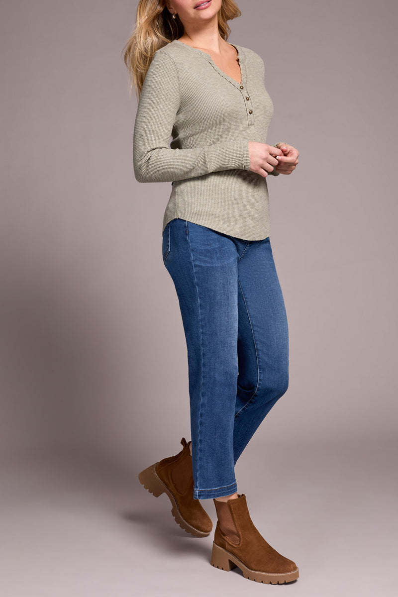 TRIBAL // 5899O HENLEY TOP HEATHER OLIVE LEAF