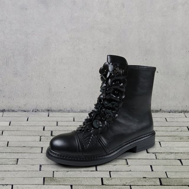 LITTLE EMPRESSES // GXC-16 EMBELLISHED BLACK BOOT – Trinity Gallery