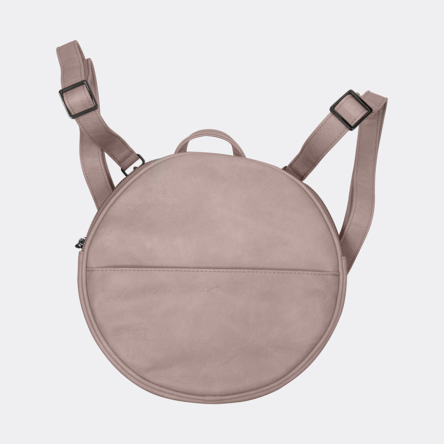   Lillian Signature Backpack カジュアル S-Q Chloe Convertible Backpack